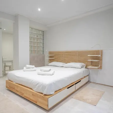 Apartment Modern At Thisio Next To The Metro Station *